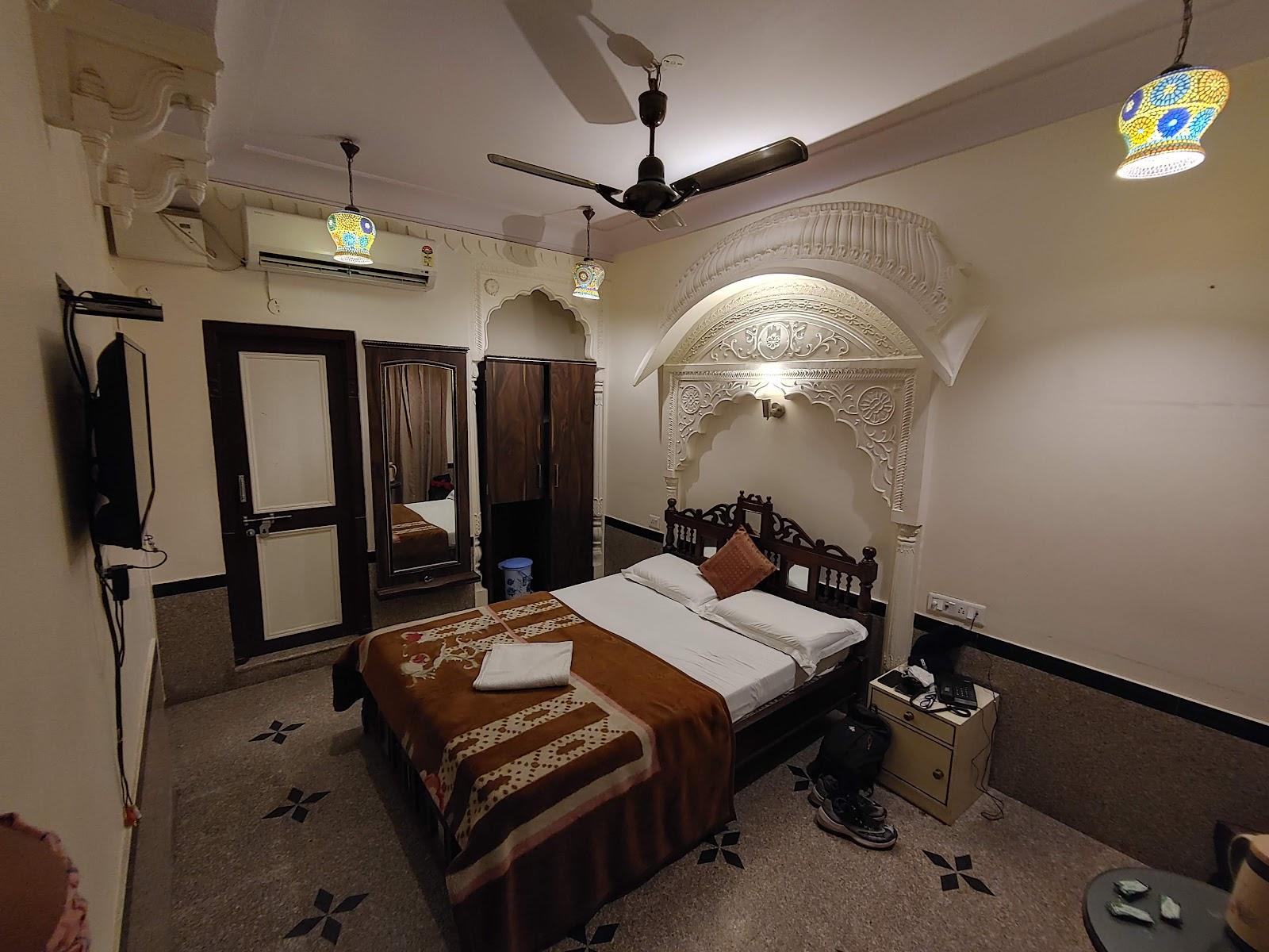 Hotel Kalyan – photo 3