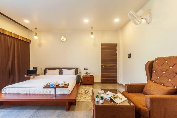 StayVista At Villa Cobblestone | Luxury Villa With Private Pool In Nashik – photo 2