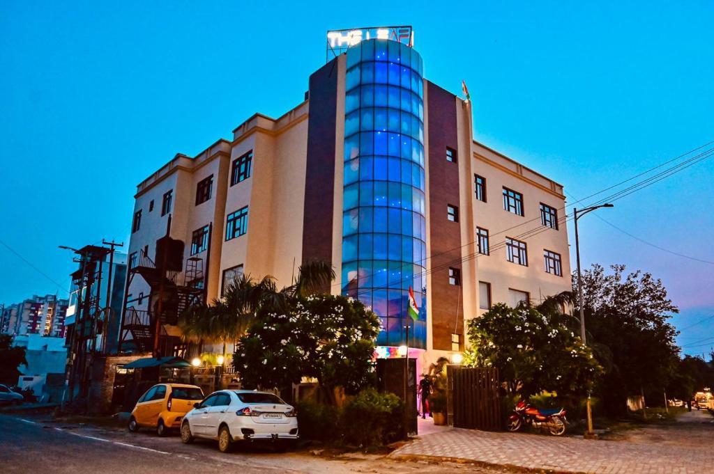 Hotel The Leaf – photo 1