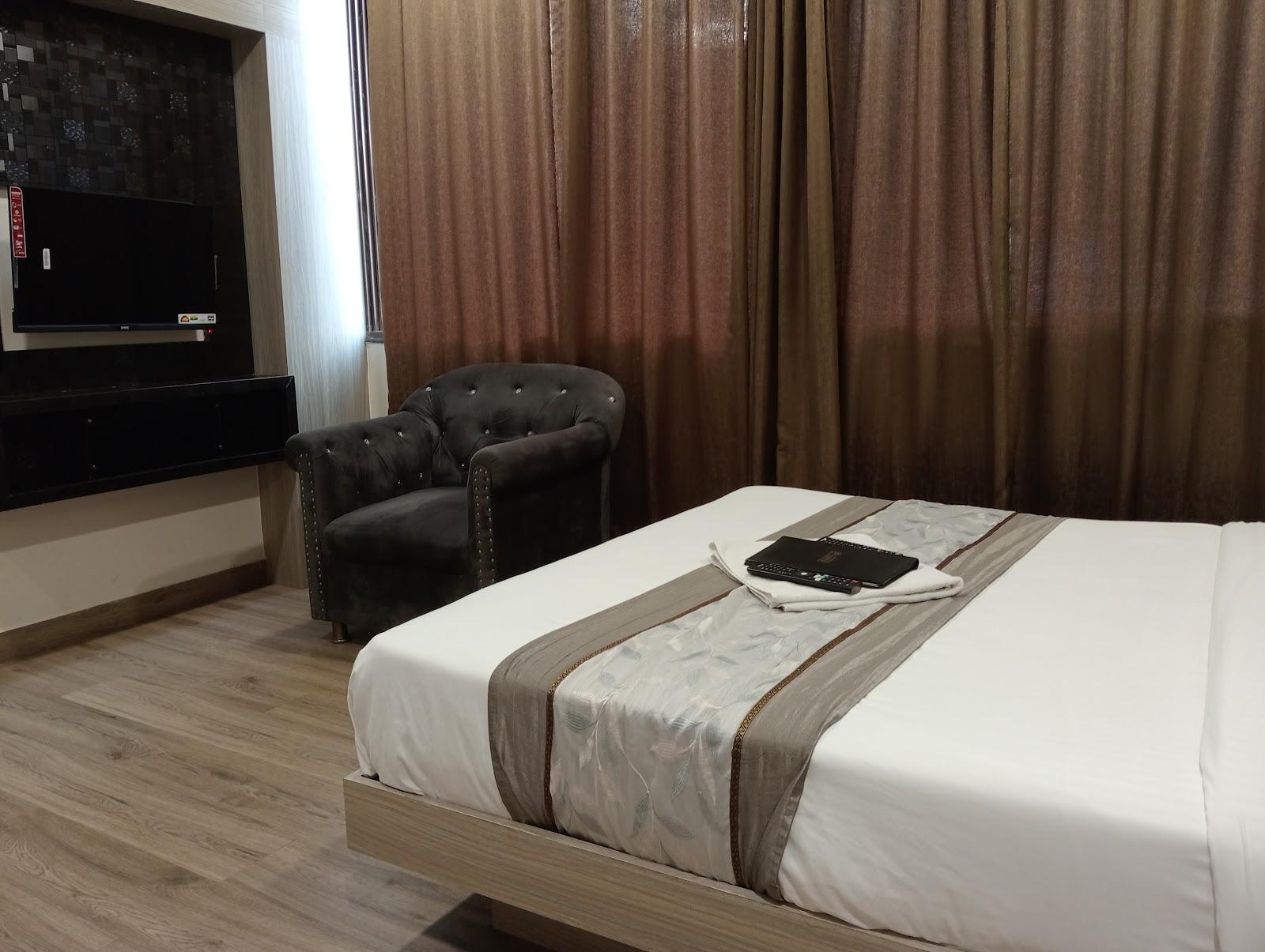 Hotel arts international – photo 4