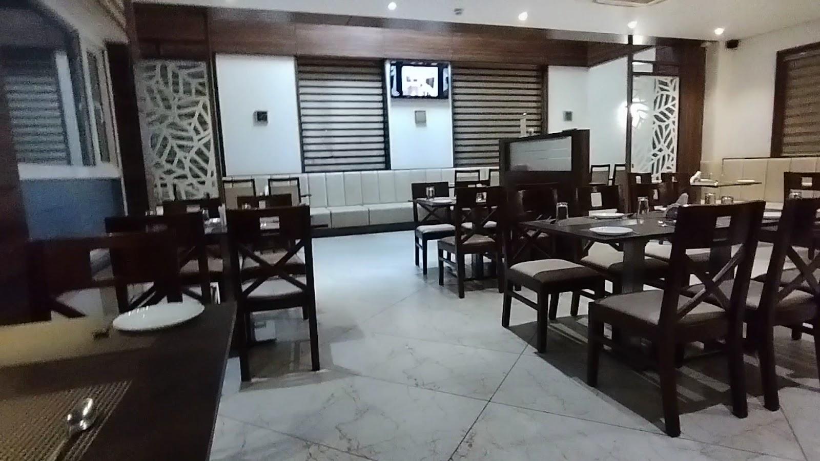 Hotel Shlok – photo 2