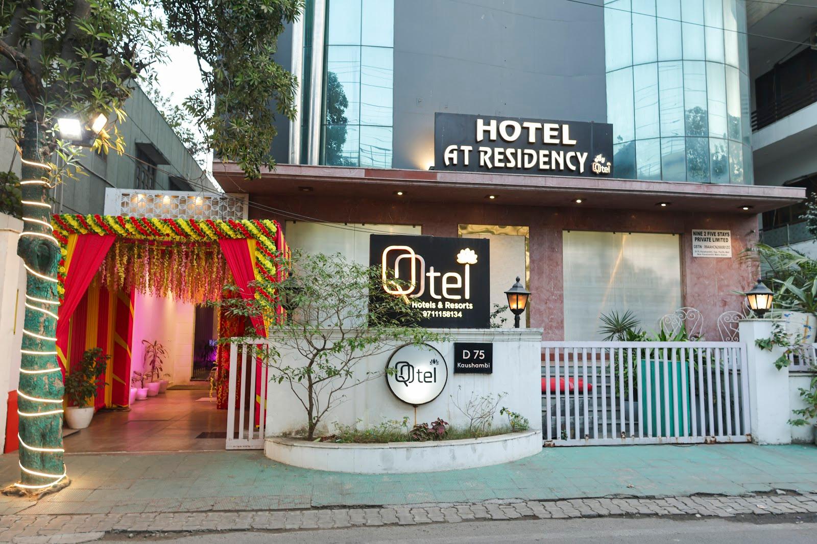 Qotel Comfort AT Residency Kaushambi – photo 1