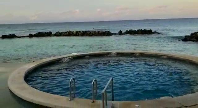 Taj Coral Reef Resort & Spa, Maldives – photo 2