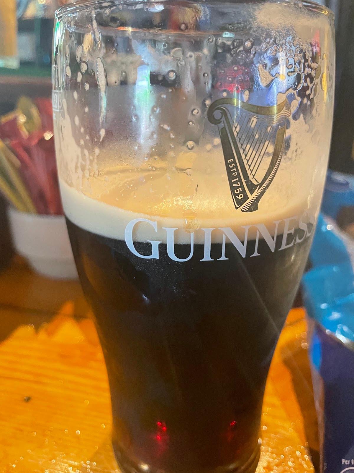 Caitins Pub and Accomodation – photo 4