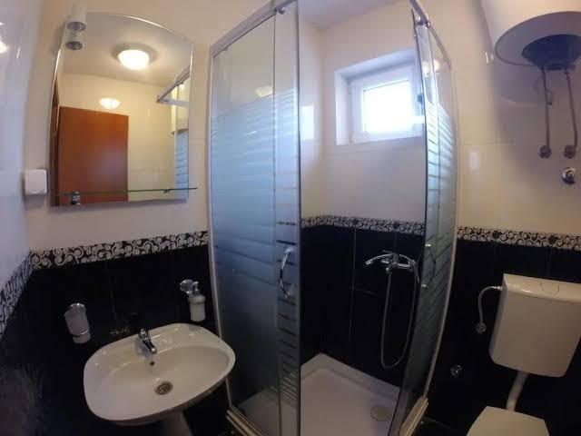 Martinović Rooms – photo 4