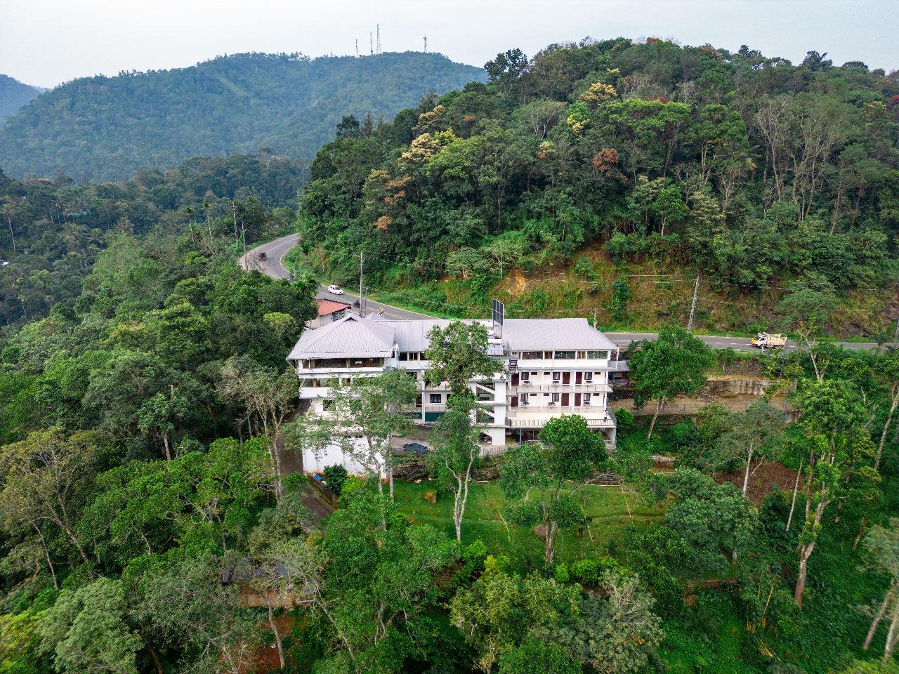 AURA thekkady