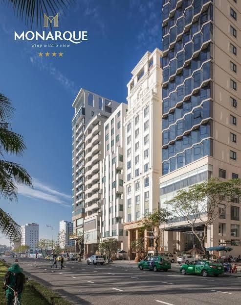 Monarque Hotel – photo 1