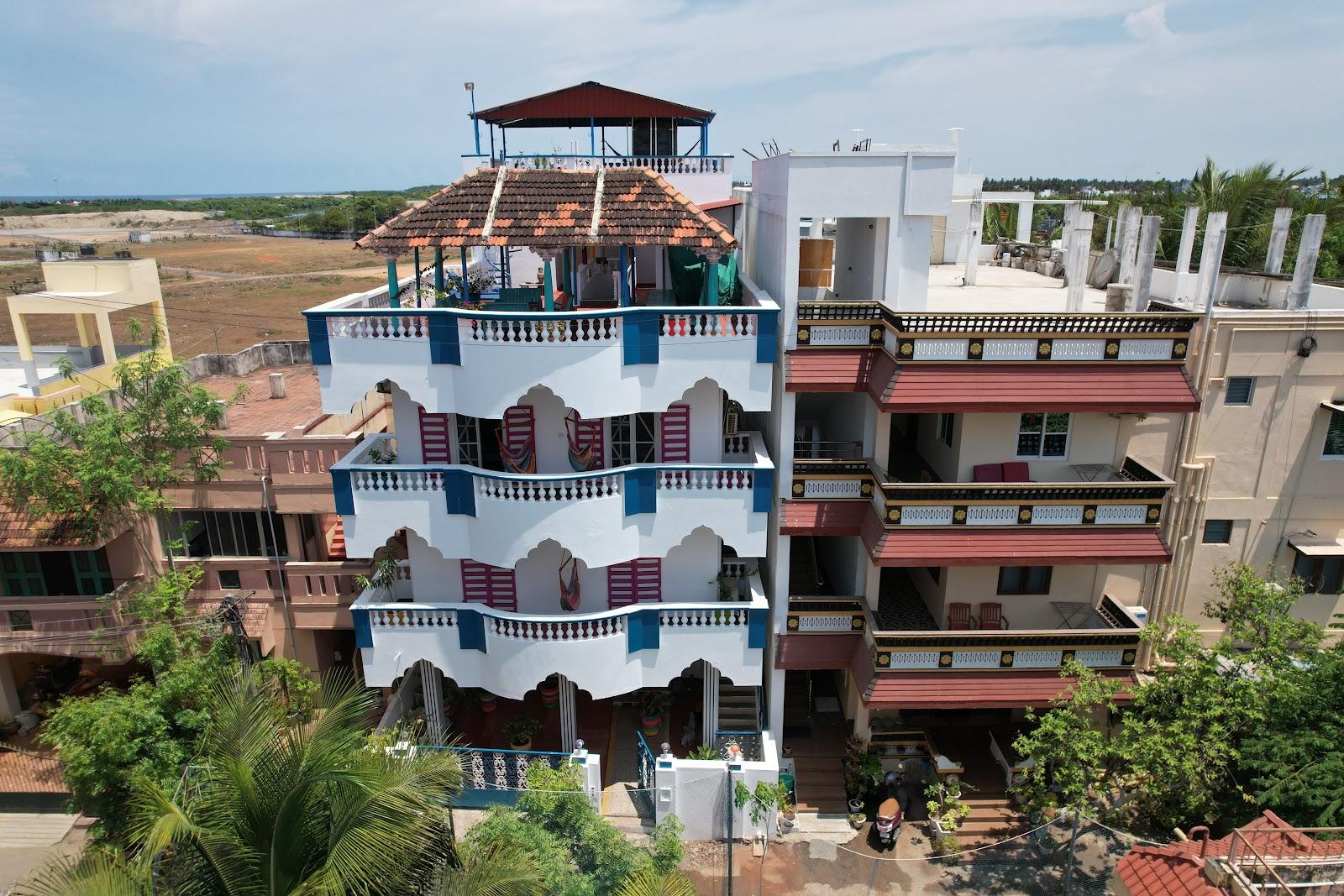 Holi-wood Guest House – photo 1