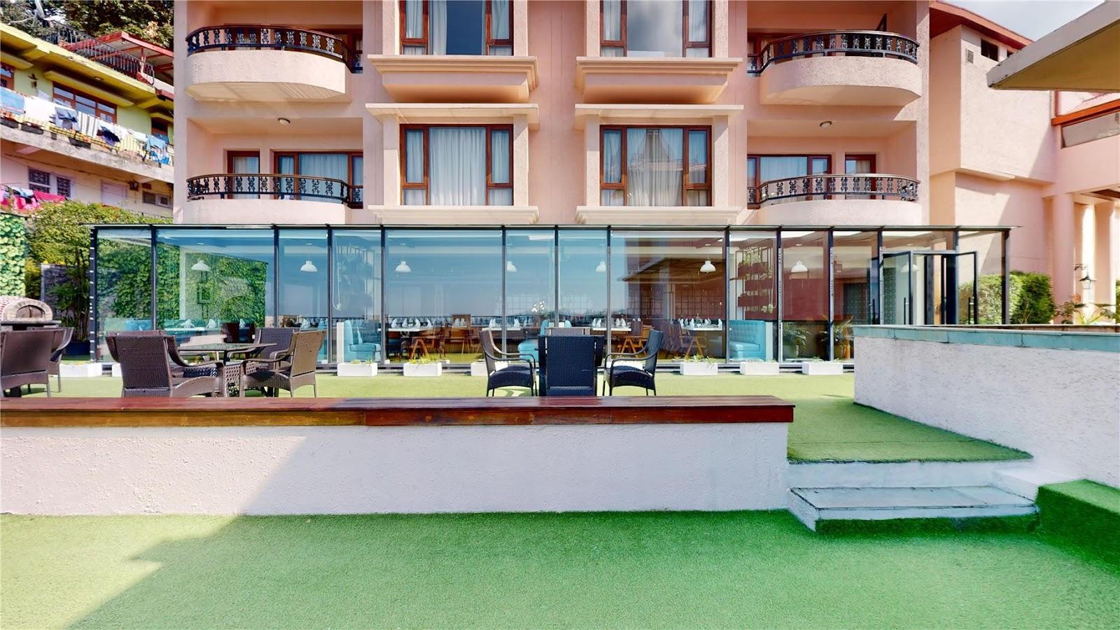Radisson Hotel Jass Shimla – photo 1