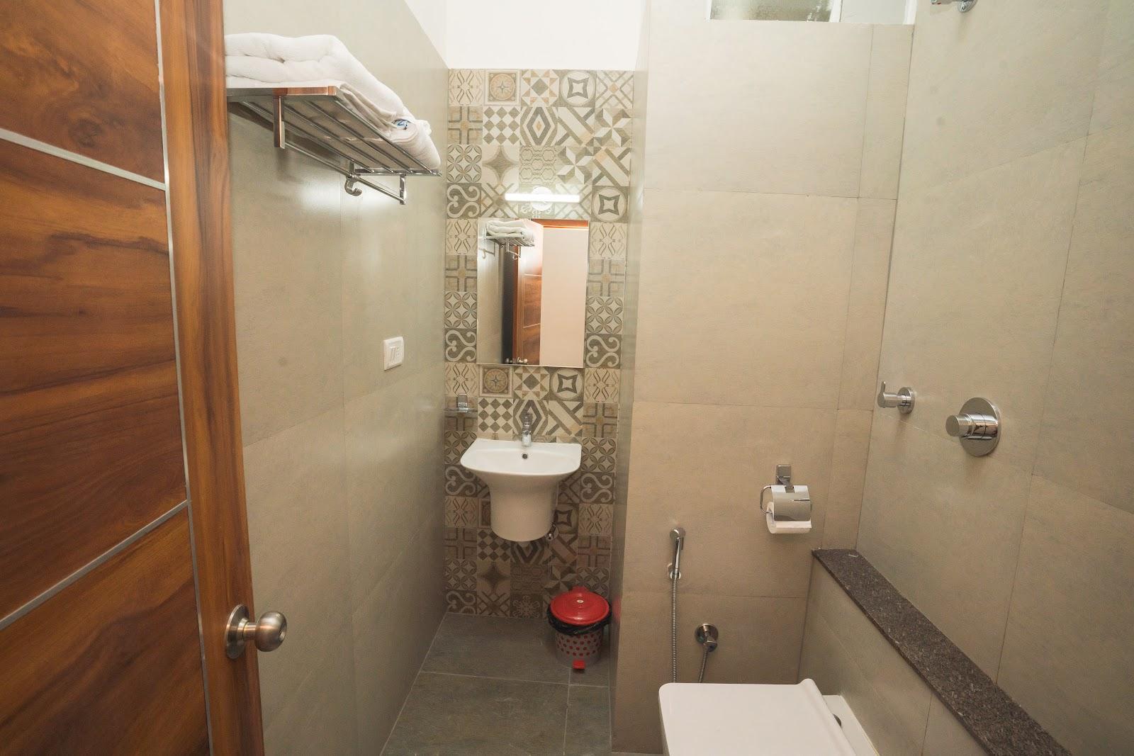 NP Royal INN – photo 3