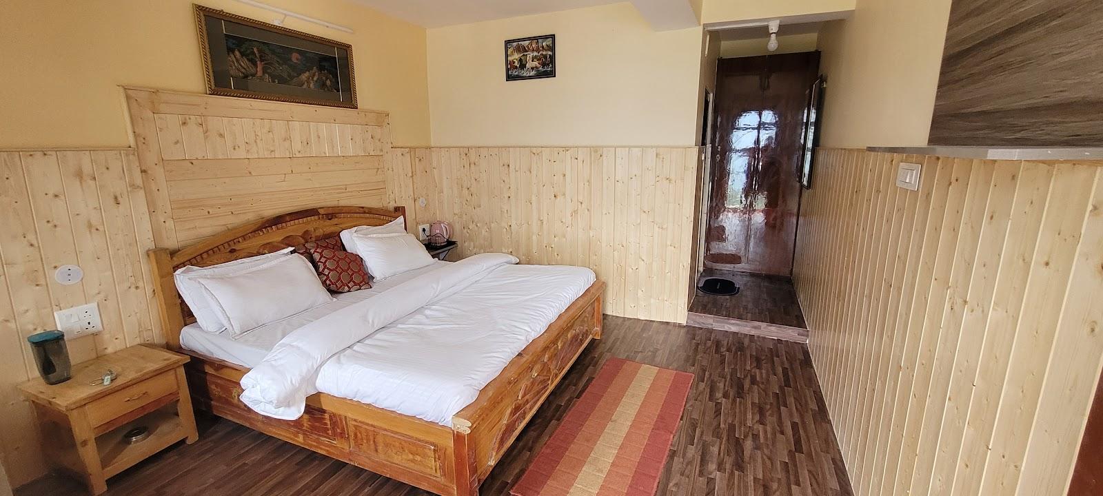 Hotel Apple Pie Kalpa – photo 3