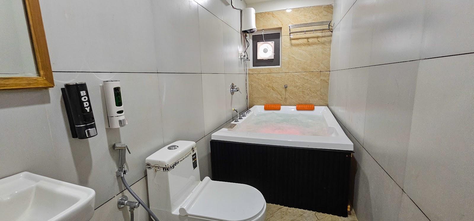 Hotel Nova Venus - Madhapar Chowkdi – photo 3
