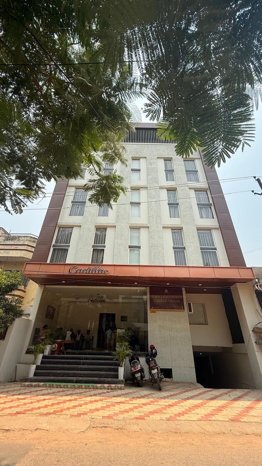 Perfectstayz Premium Varanasi – photo 1