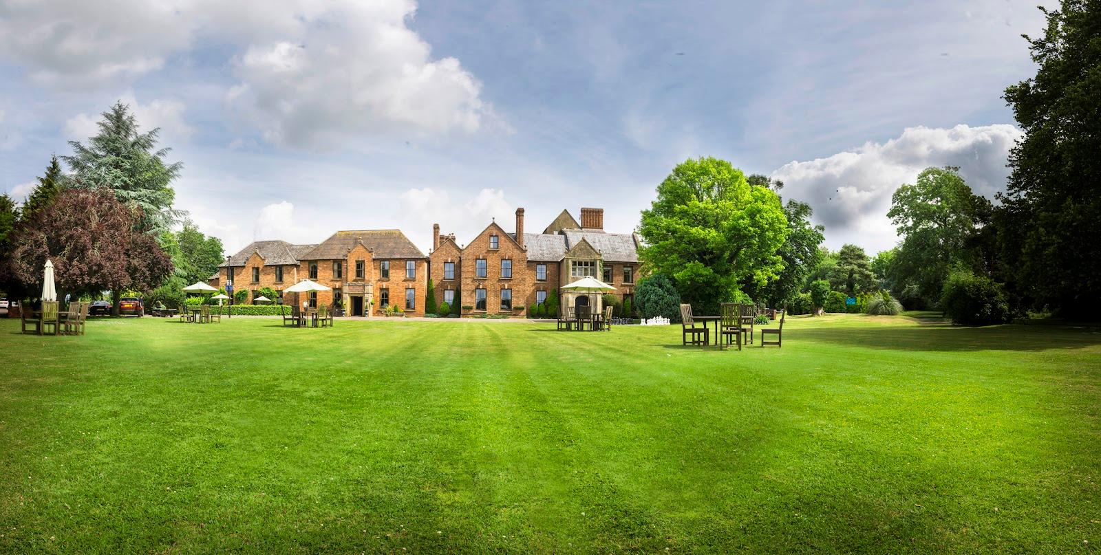 Hatherley Manor Hotel & Spa – photo 1