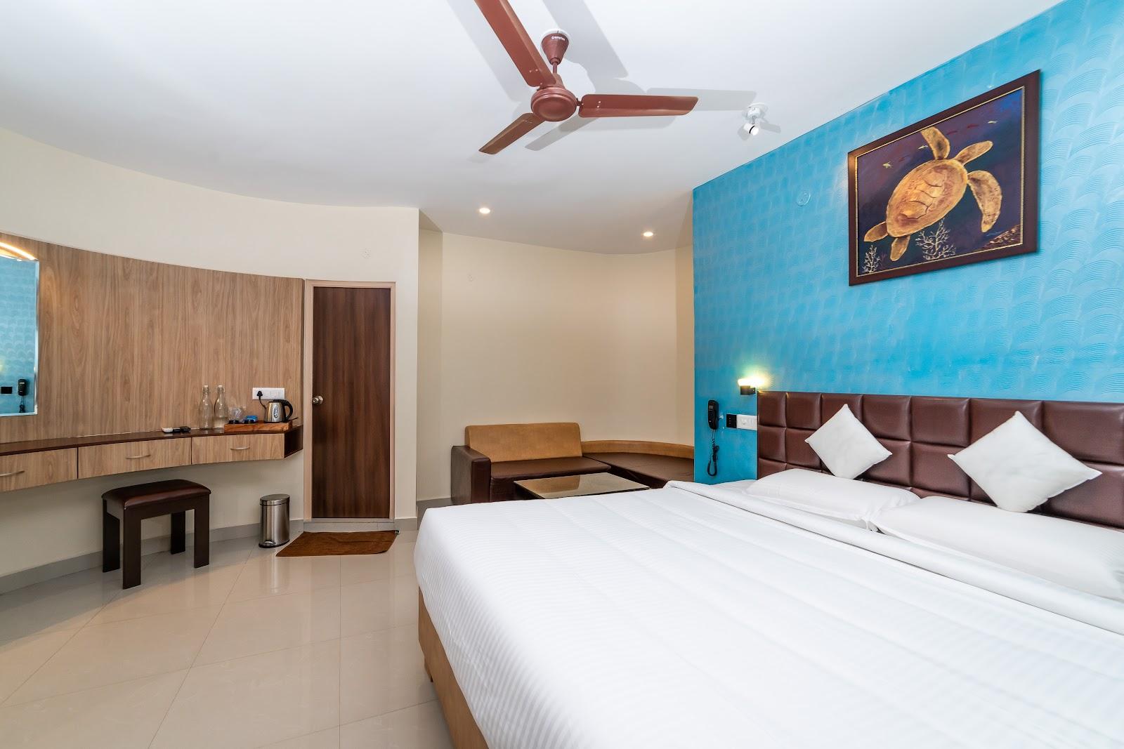 Lamel Cove Beach Resort – photo 3