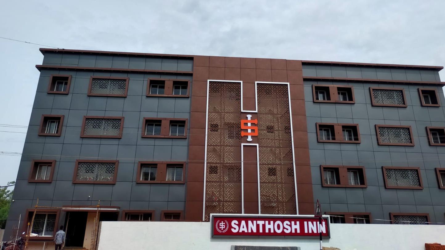 Hotel Santhosh Inn – photo 1