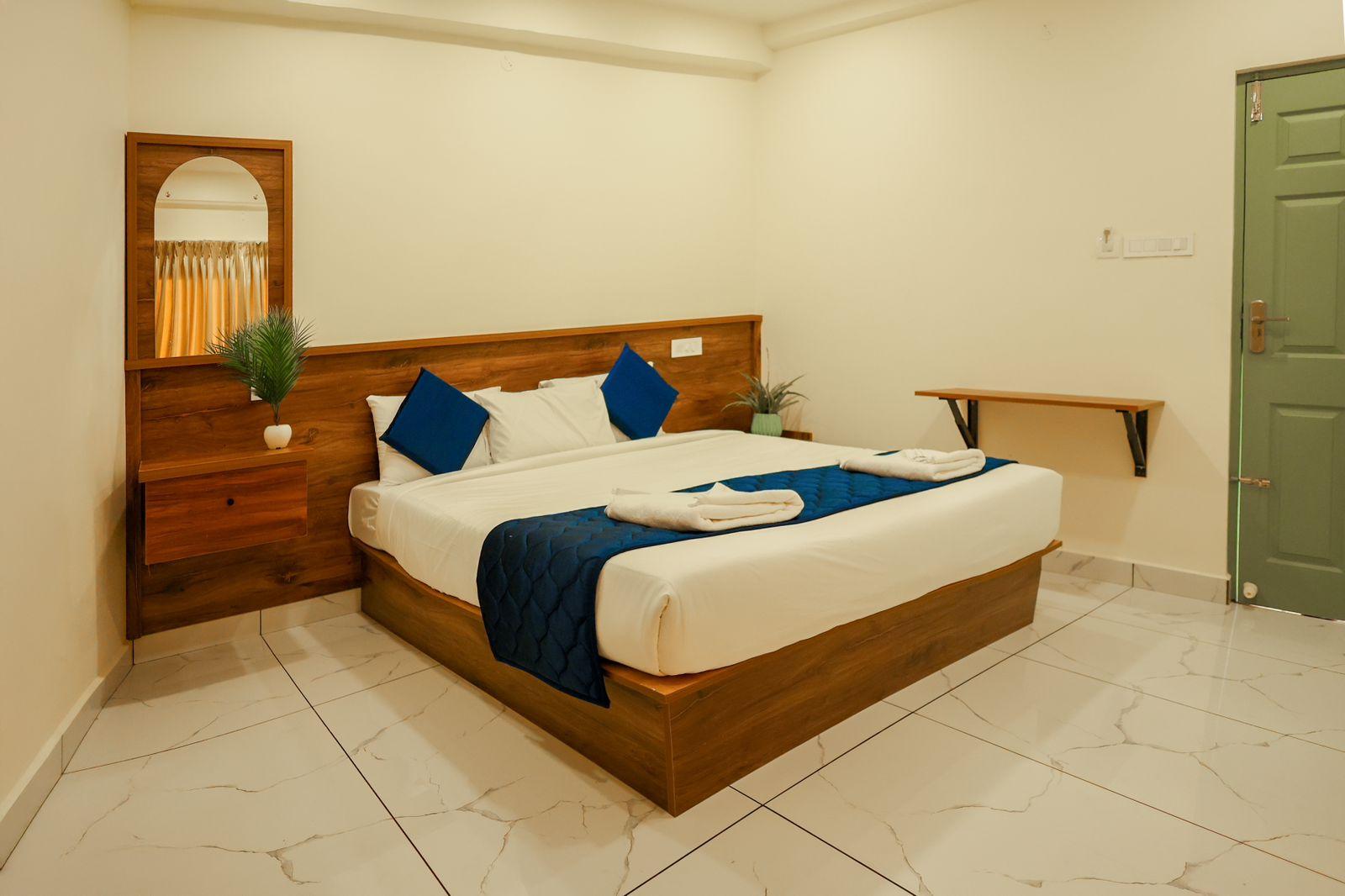 Moonic Days Hotel – photo 2