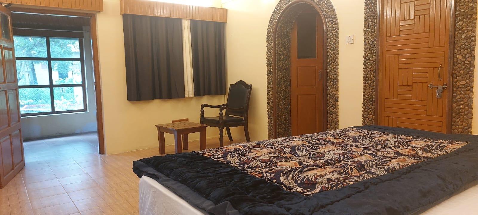 Hilltop Manor – photo 3