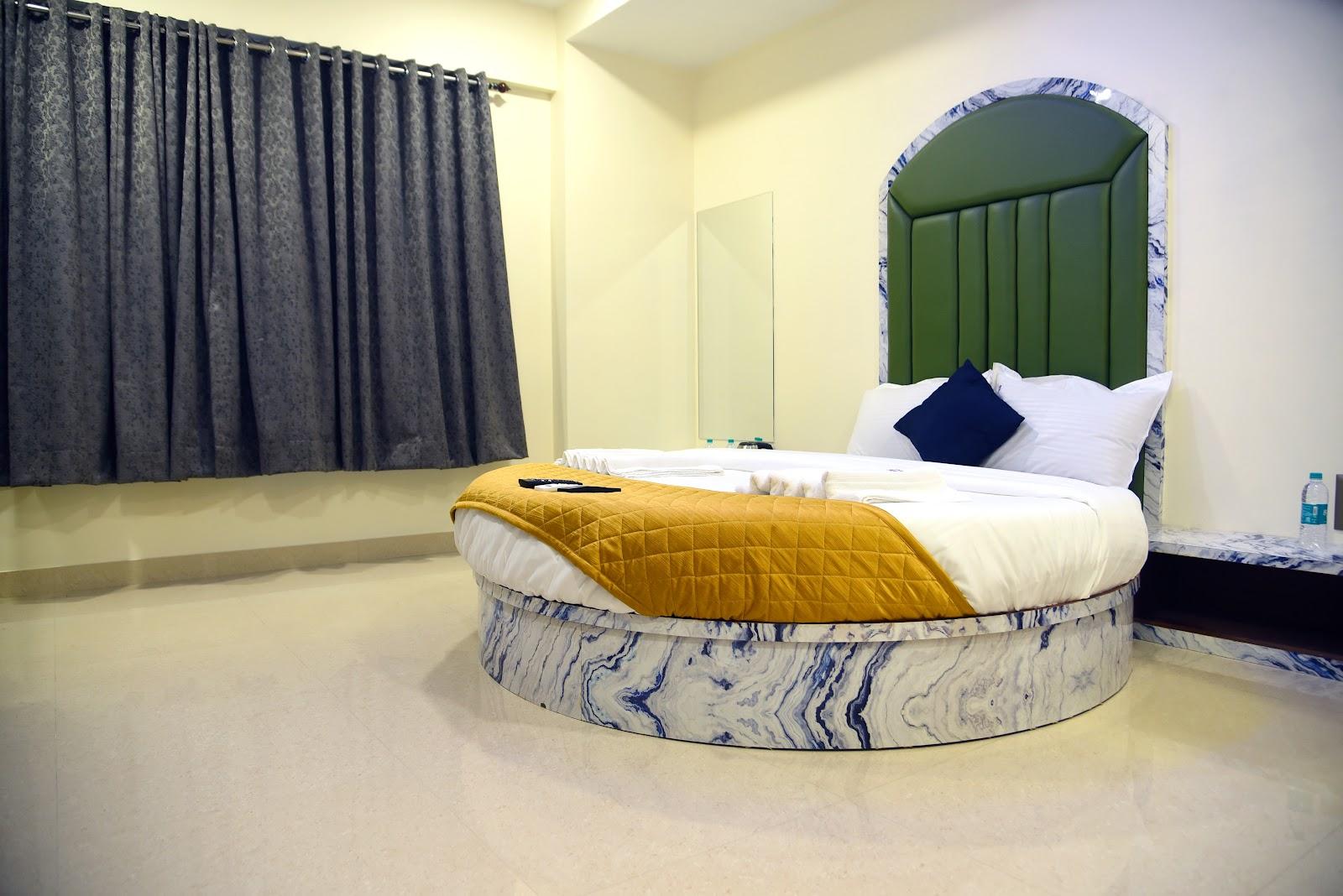 Hotel Edition Blue – photo 1