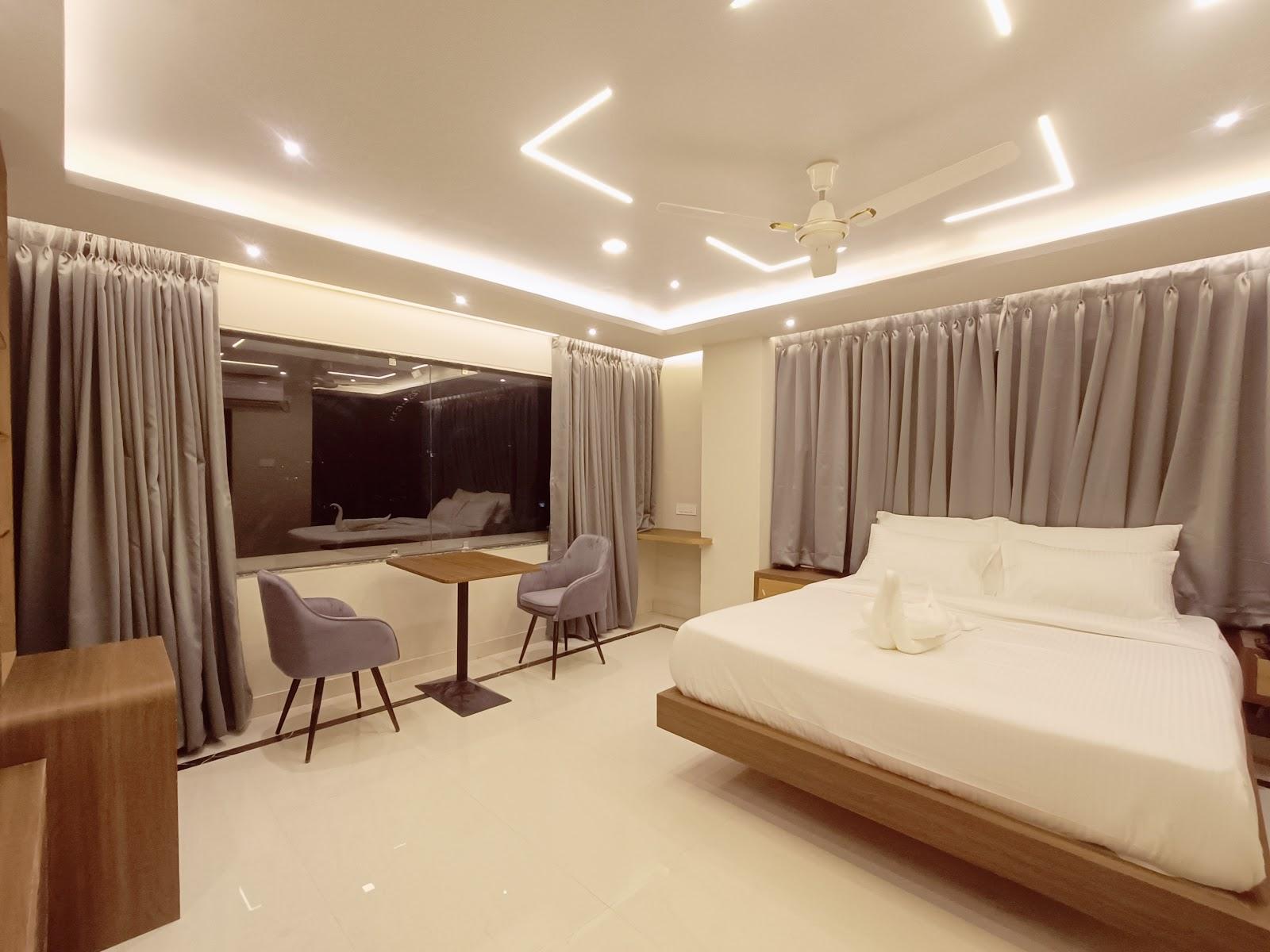 Hotel High Rise – photo 2