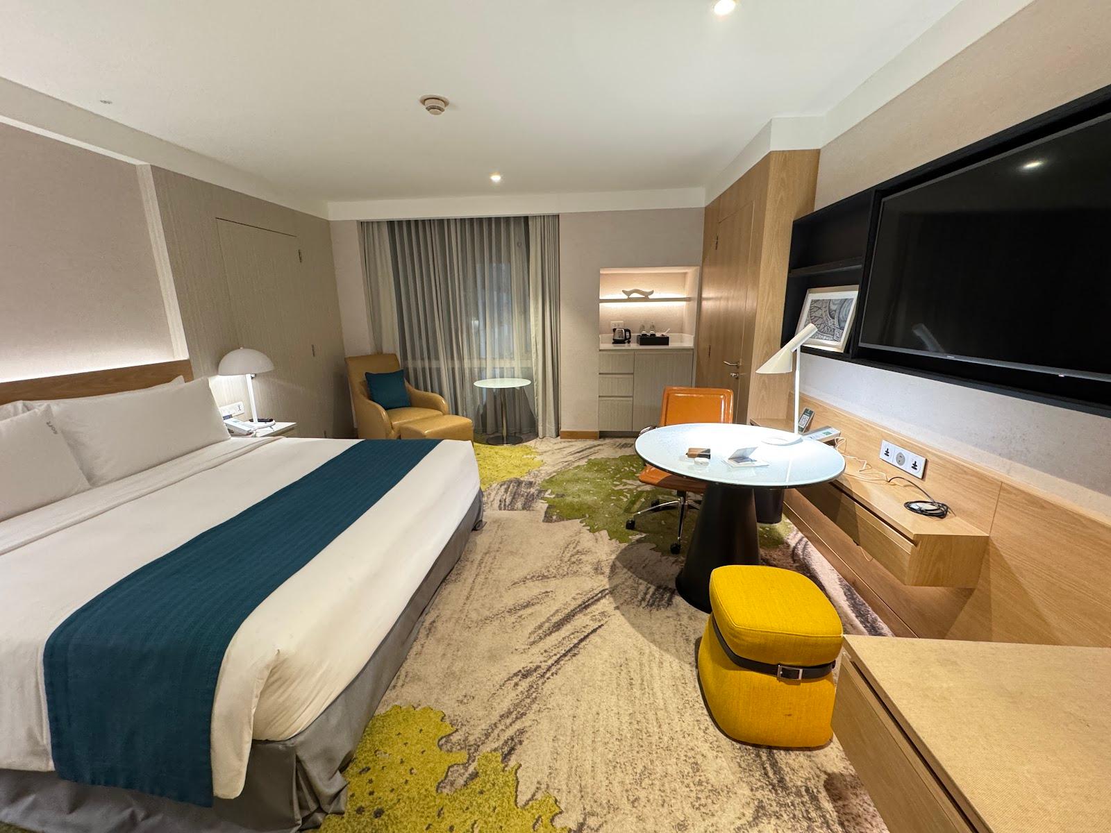 Holiday Inn Bangkok by IHG – photo 3