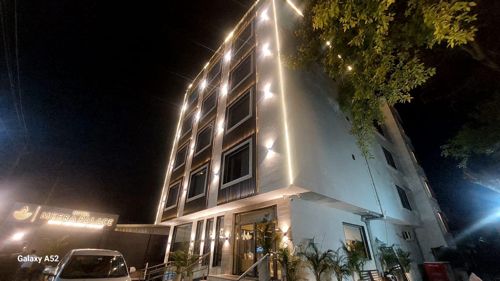 Hotel Meera Palace – photo 1