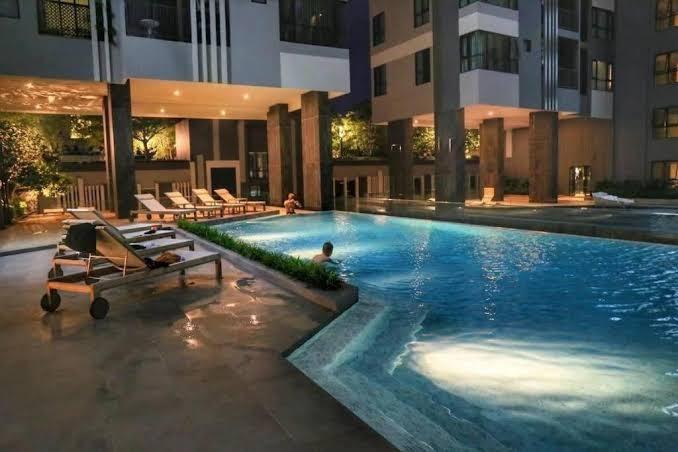 Central Pattaya - Sea View Large Balcony Condo with Infinity Pool – photo 2