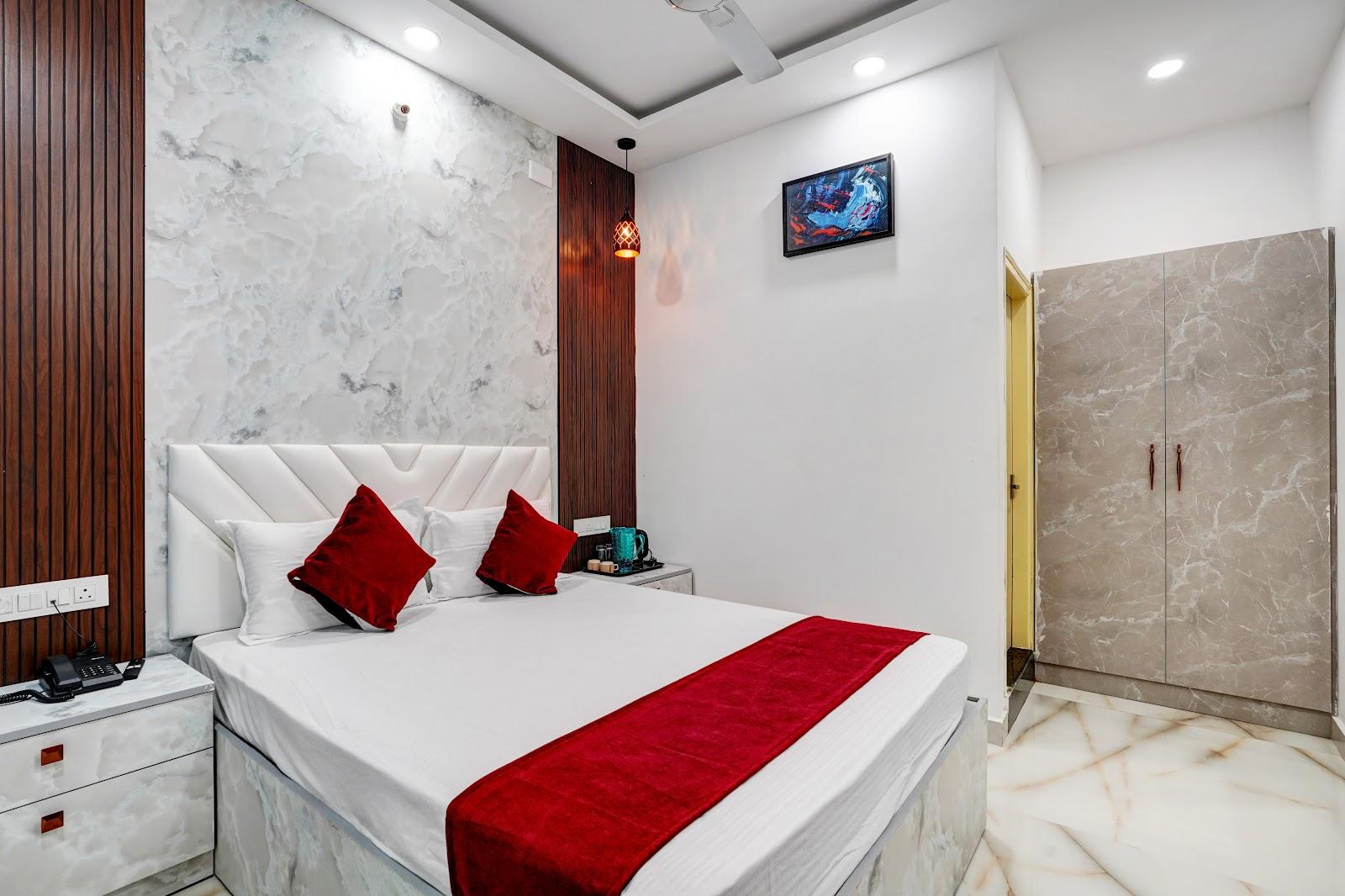Hotel Sky Blue Suites – photo 3