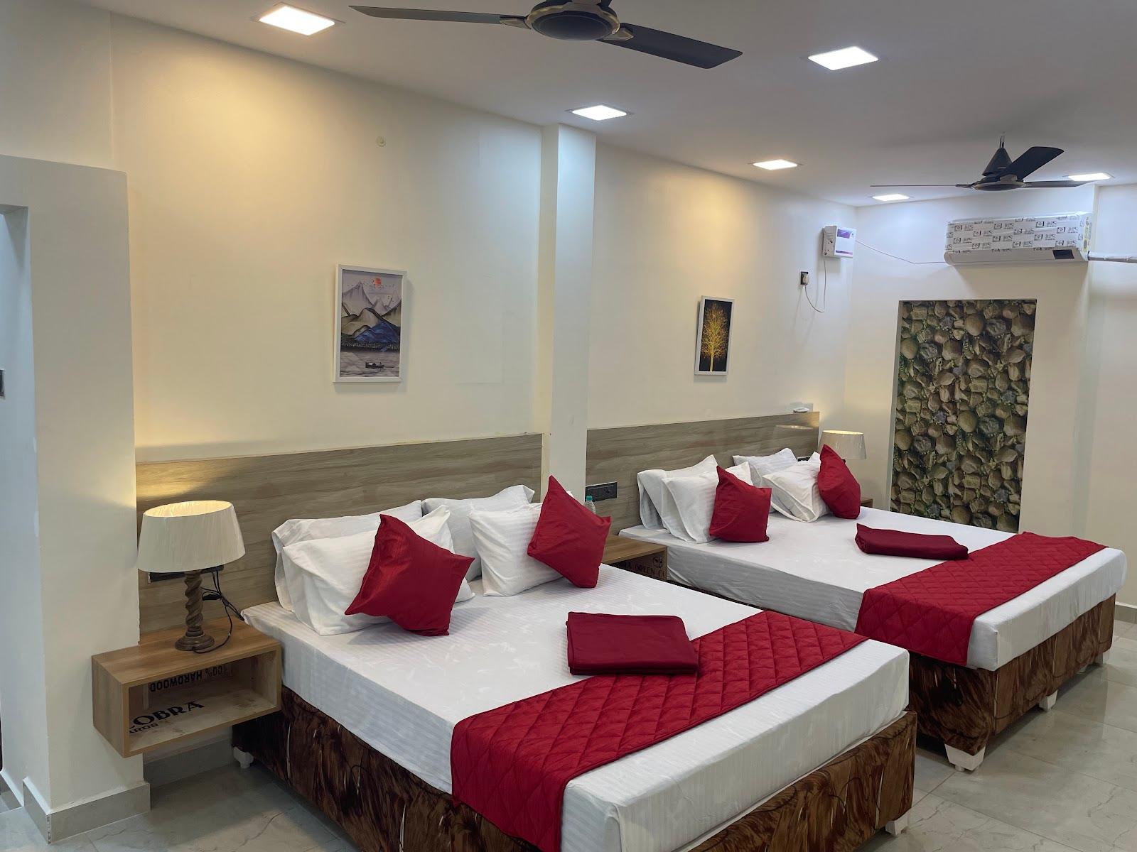 SMJ GRAND HOTEL & MAHAL – photo 3