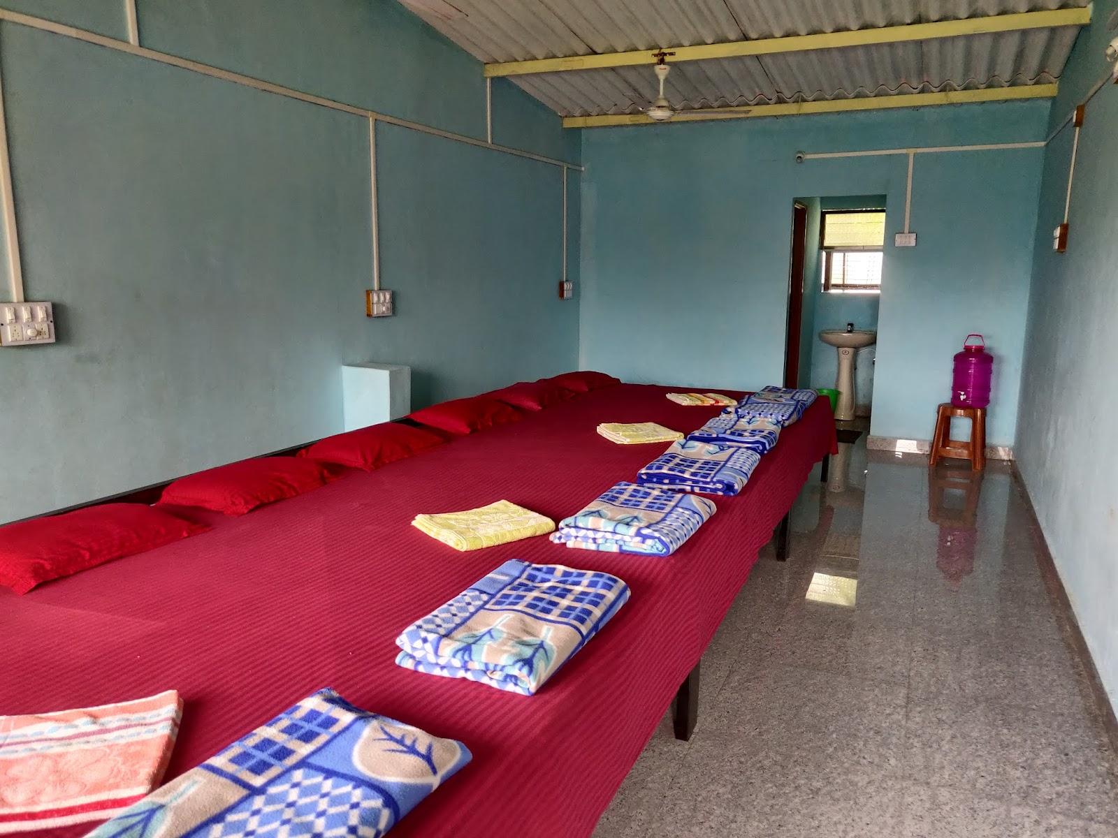 DANDELI CROCODILE EDGE HOME STAY – photo 3