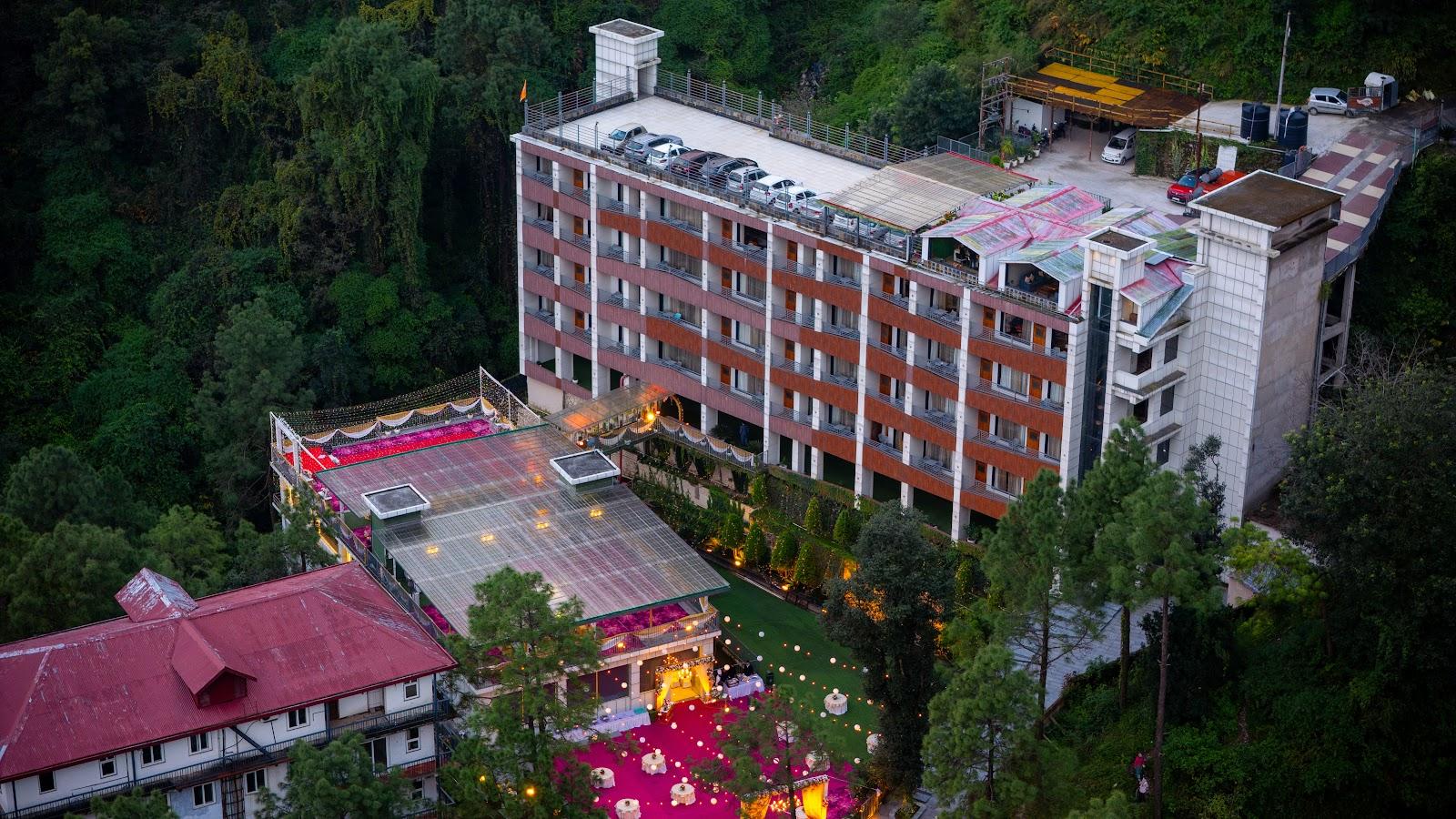Golden Fern Resort Shimla – photo 1