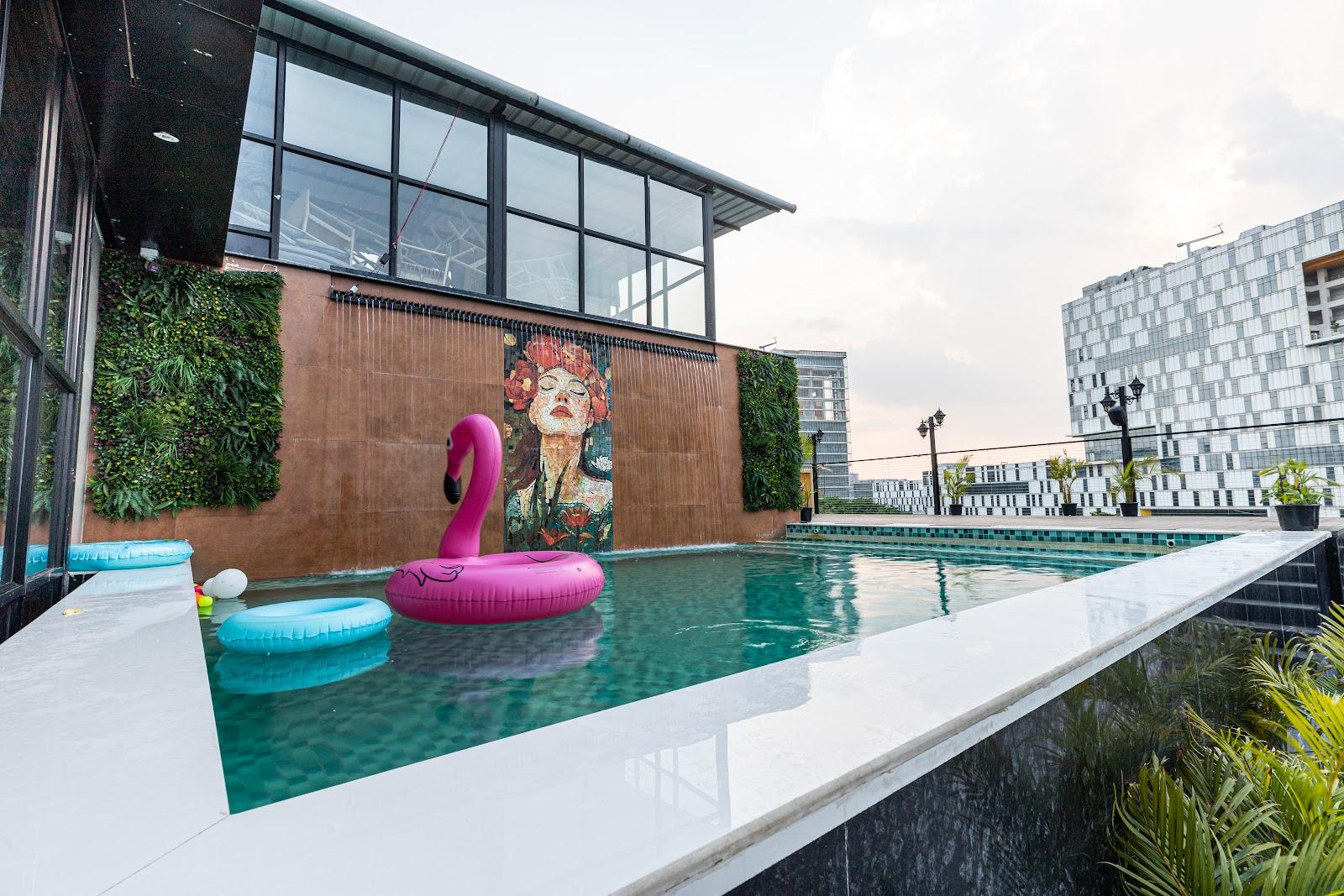 FIRANGIPANI SUITES (A Corporate Boutique Hotel) – photo 1