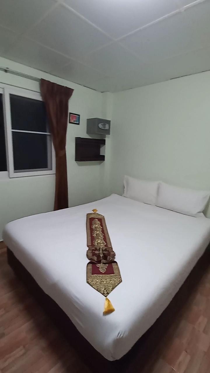 Sureena Hotel – photo 2