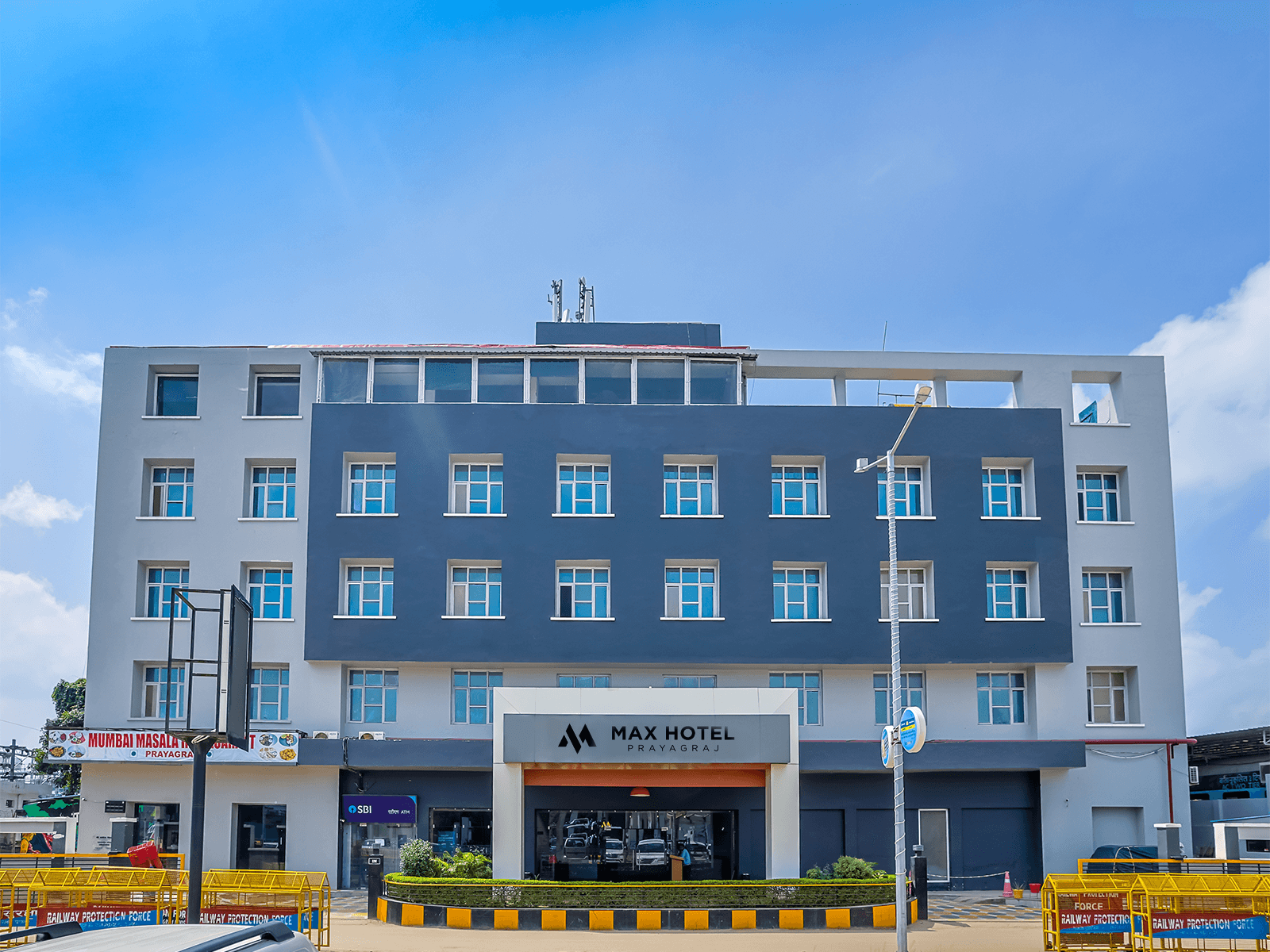 Max Hotel Prayagraj