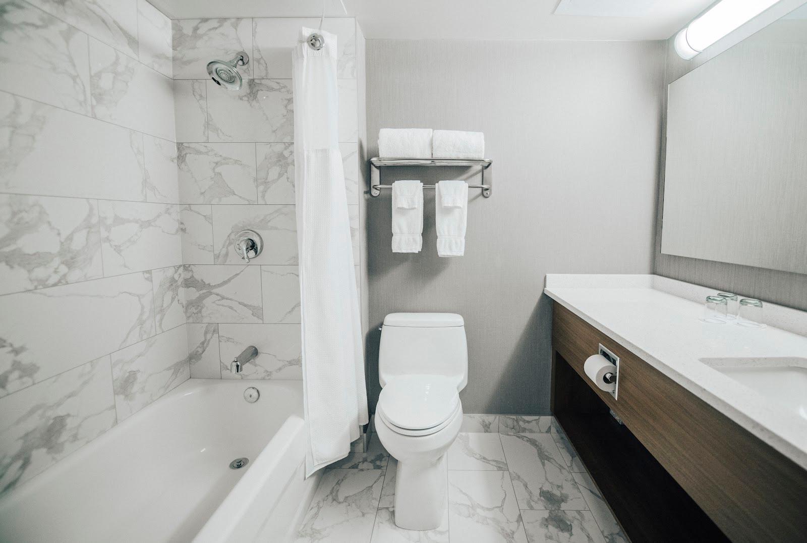The Explorer Hotel – photo 4