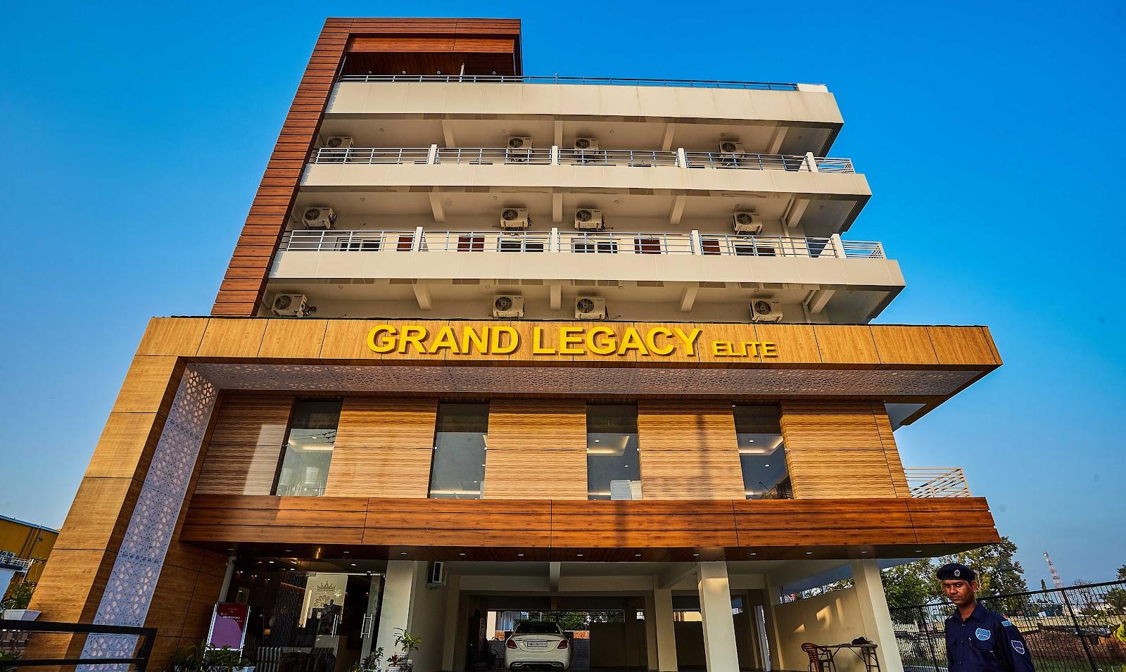 Treebo Premium Grand Legacy Elite With Roof Top Cafe – photo 1