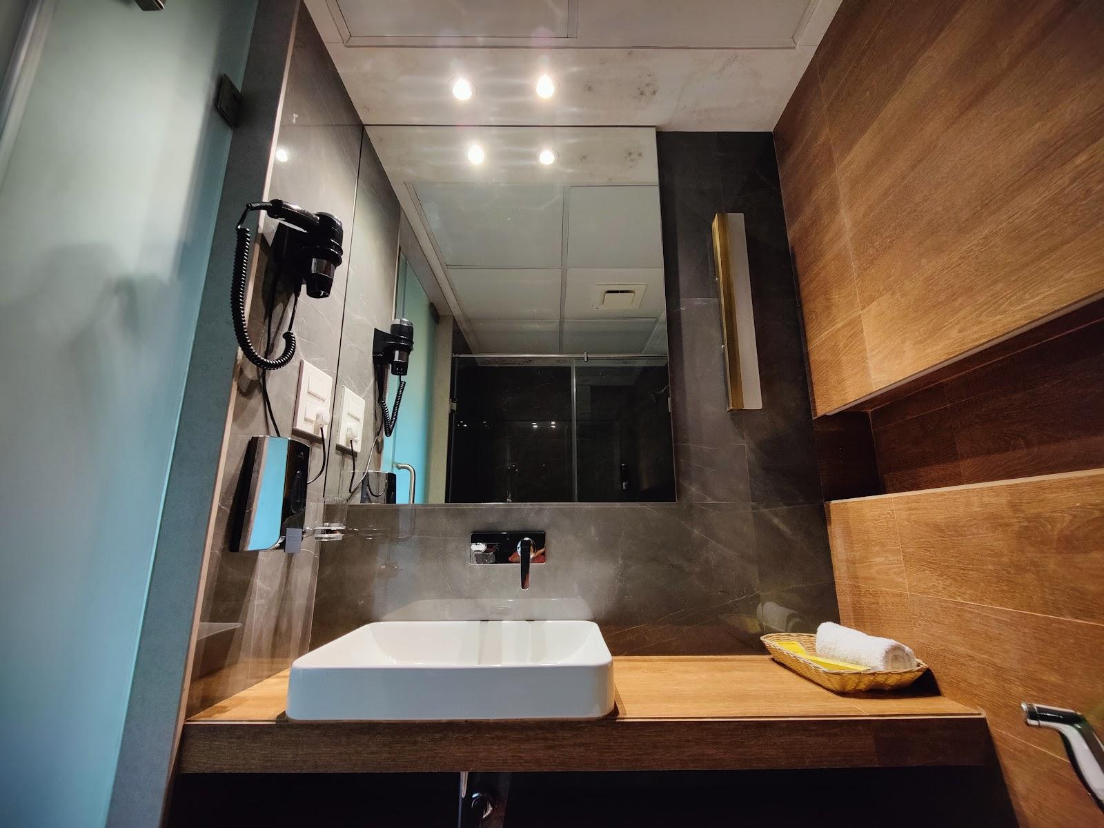 Abbott Hotel – photo 4