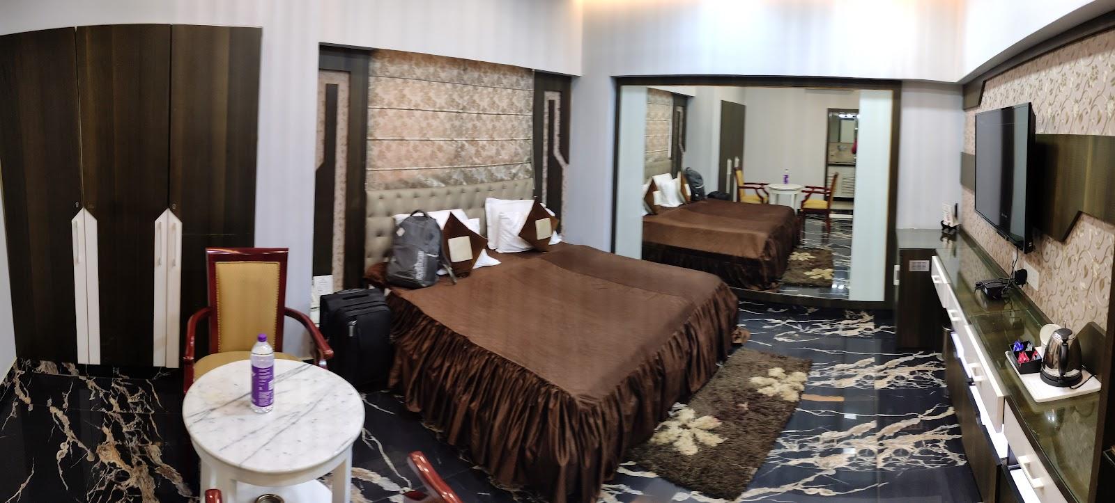 Republic Hotel ( Managed by 'THE NEXUS' ) – photo 3