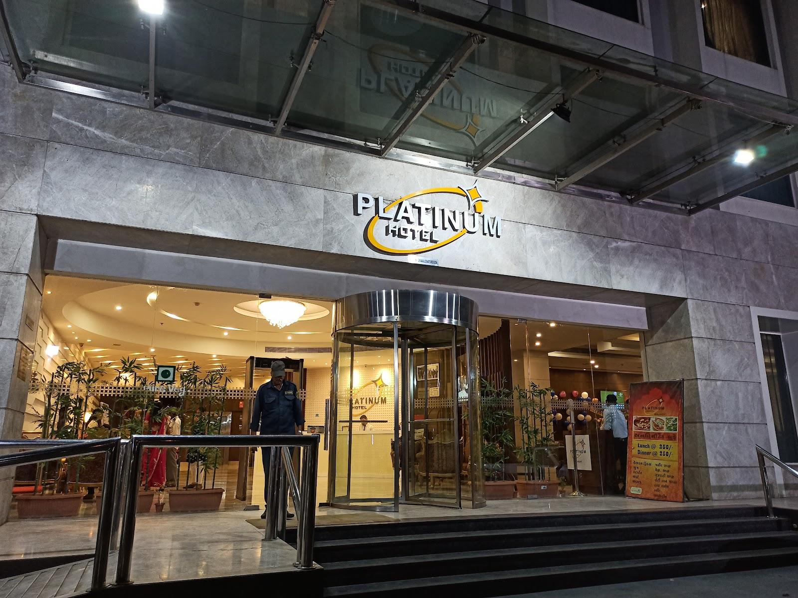 Platinum Hotel – photo 1