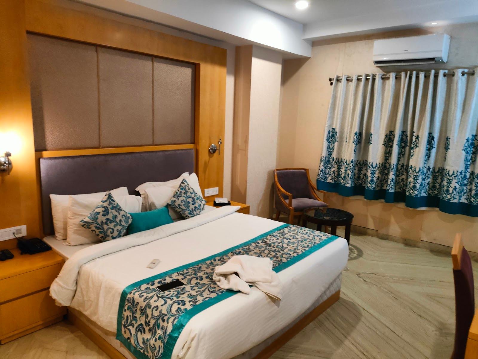 YOIS HOTEL – photo 3
