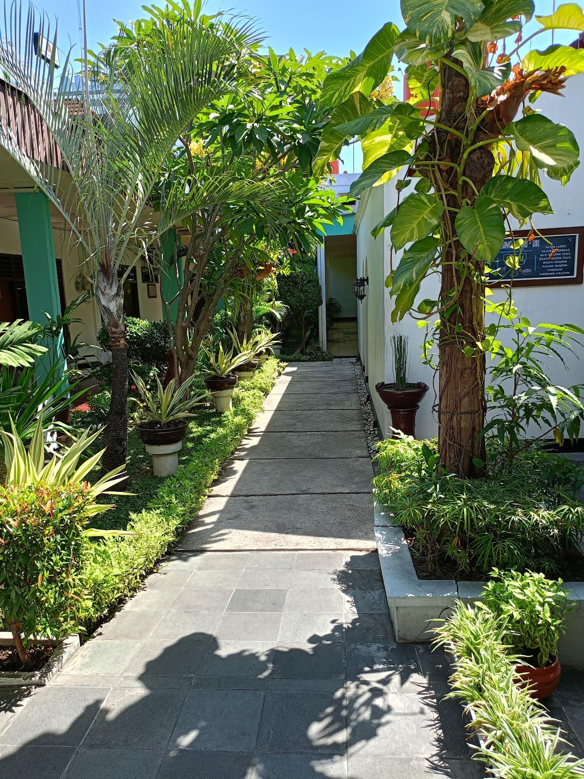Indonesia Hotel – photo 1
