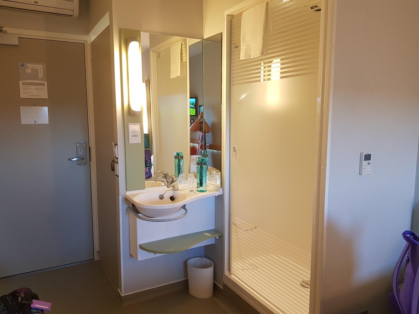 ibis budget Edinburgh Park – photo 4