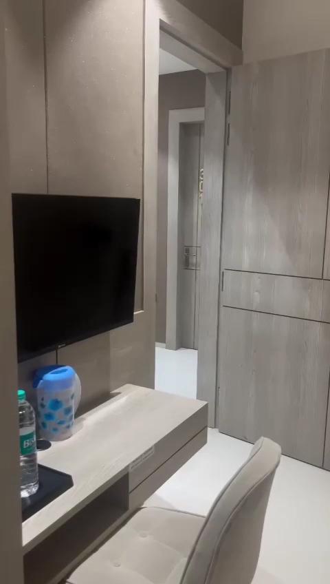 The Lodgers Luxury Hotel Near Golf Course Road Gurgaon – photo 2