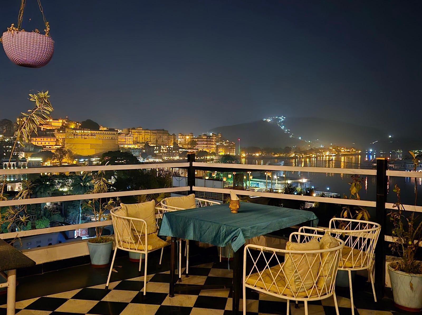 Hotel Lake Star Bistro – photo 1