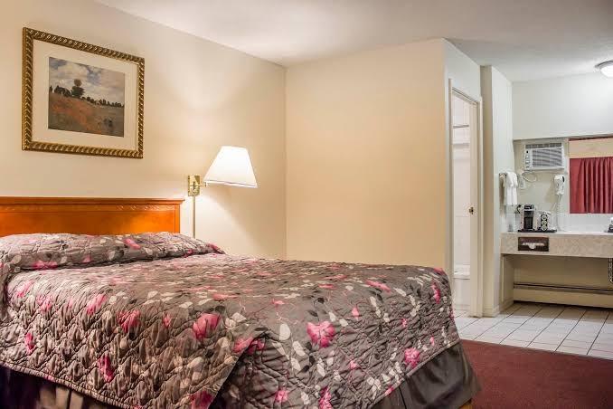 Economy Inn – photo 2