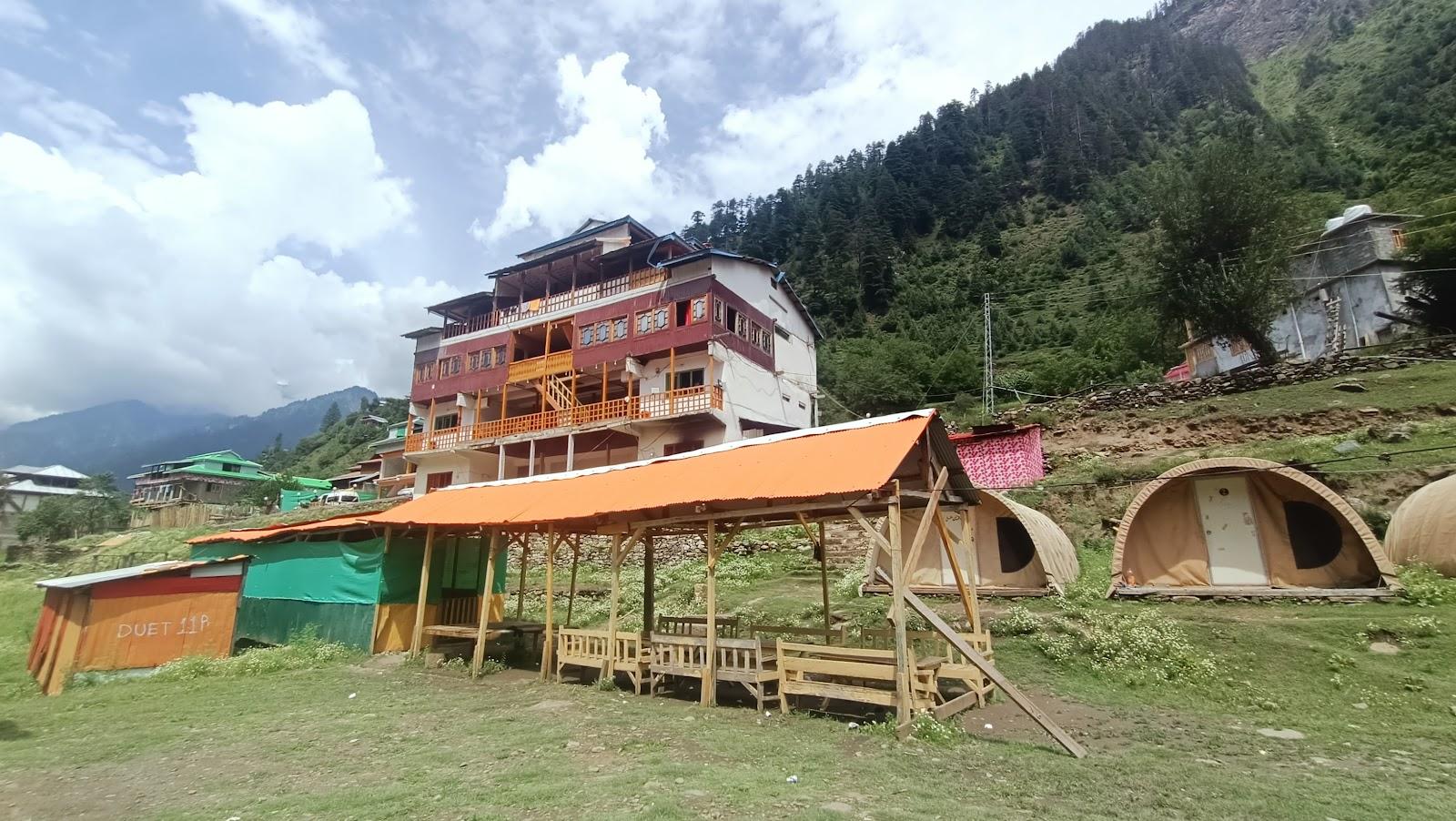 Kashmir Sharda View Guest House – photo 1