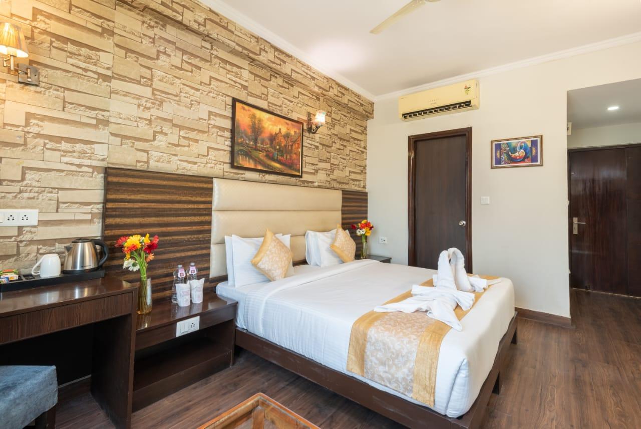 Hotel Rousha Inn – photo 3