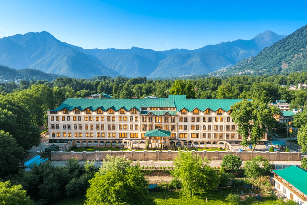 The Dewan by Royal Naqash