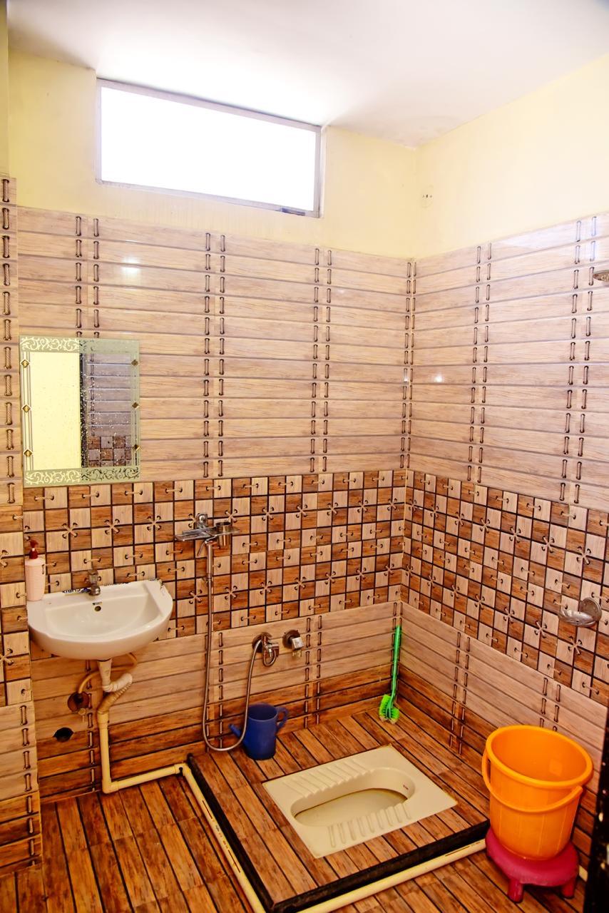 Saifuddin and Sons Home Stay – photo 4