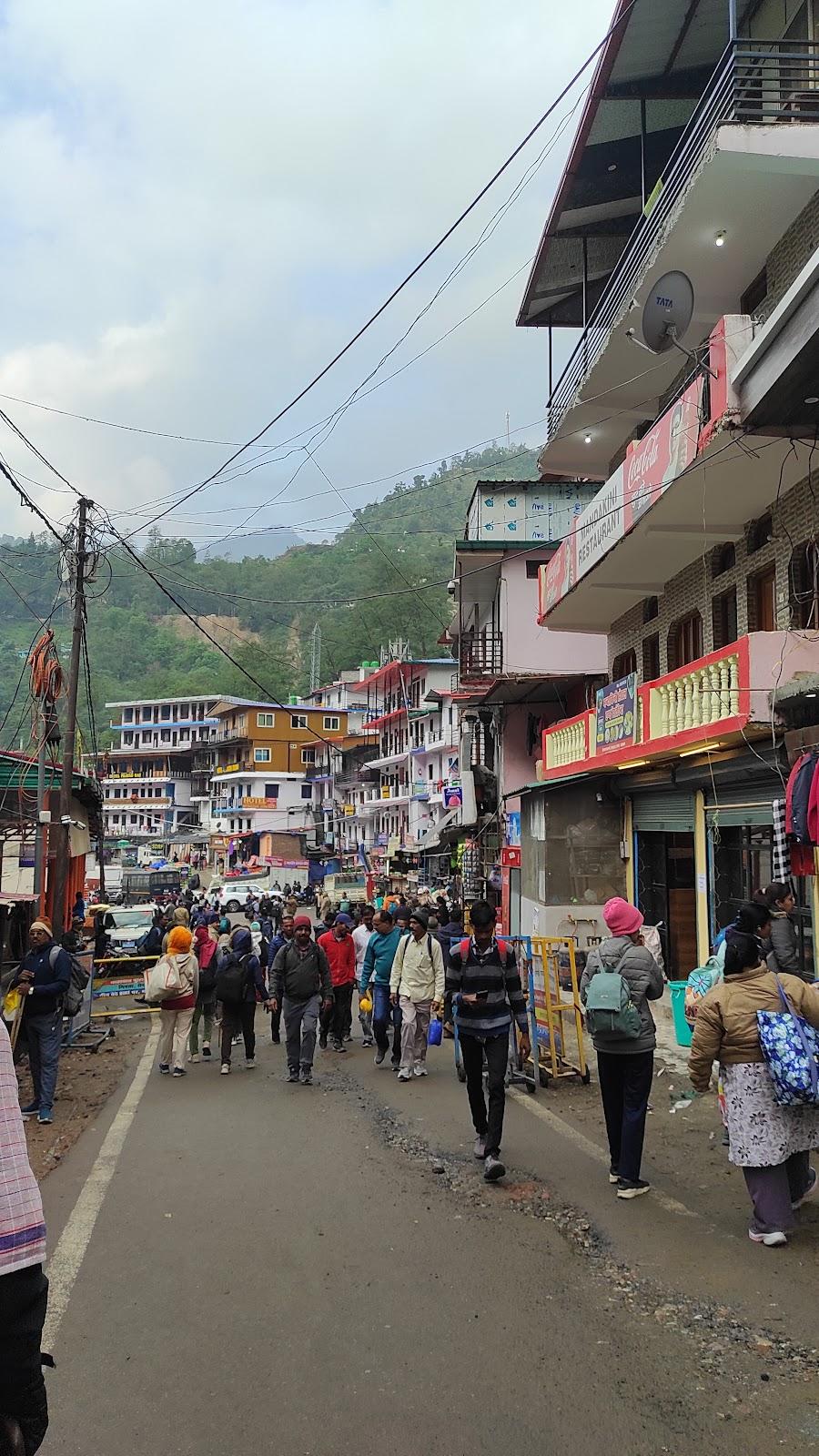 Sonprayag Market – photo 3